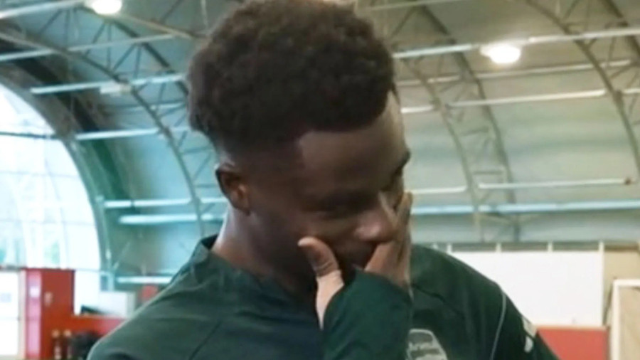 Arsenal ‘trói chân’ tới năm 2030, Saka bật khóc trước "món quà đặc biệt’