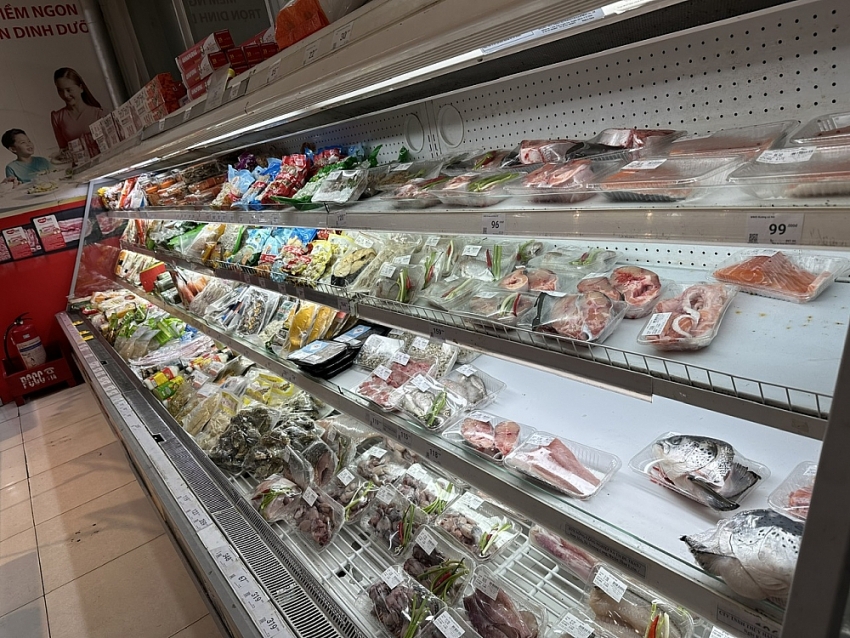 Thực phẩm đông lạnh tràn ngập siêu thị, nguồn cung dồi dào, giá trở lại bình ổn sau Tết Thực phẩm đông lạnh tràn ngập siêu thị, nguồn cung dồi dào, giá trở lại bình ổn sau Tết