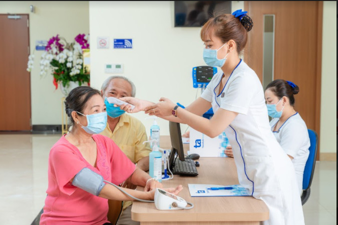 “Siêu vắc-xin” phòng Covid-19 có mặt tại Việt Nam hiệu quả ra sao?