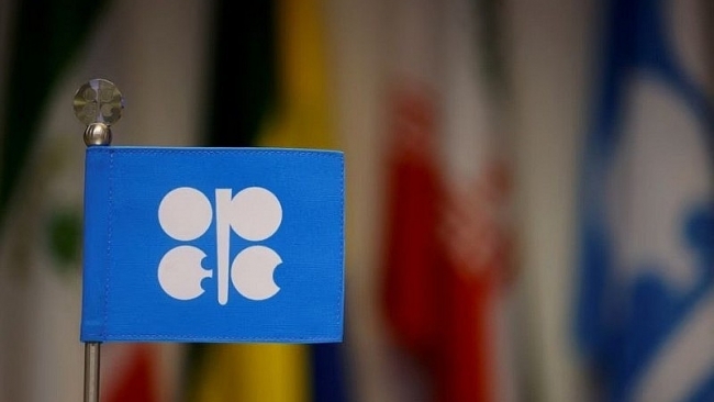 Giá xăng dầu hôm nay 7/3: Giá dầu giảm hơn 1 USD
