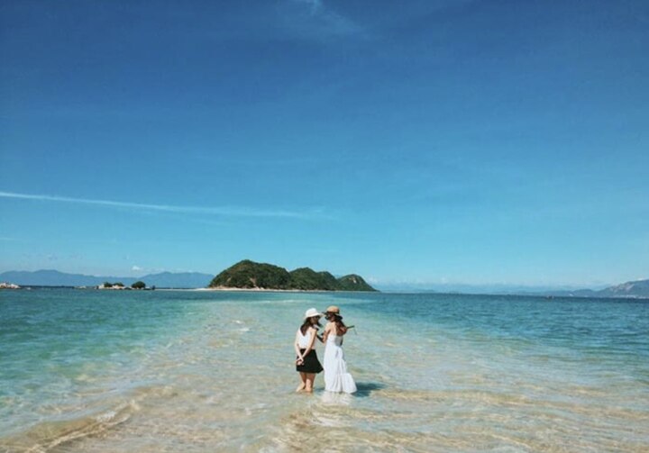 8 bãi biển đẹp nhất Việt Nam nên đi vào hè này