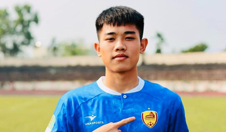 Hà Nội FC mượn Nguyễn Đình Bắc từ Quảng Nam