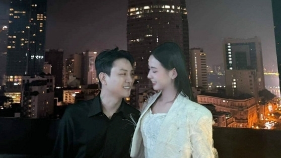 Sau đổ vỡ hôn nhân, Hoài Lâm lần đầu công khai bạn gái xinh đẹp 21 tuổi