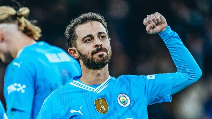 Man City vào bán kết FA Cup