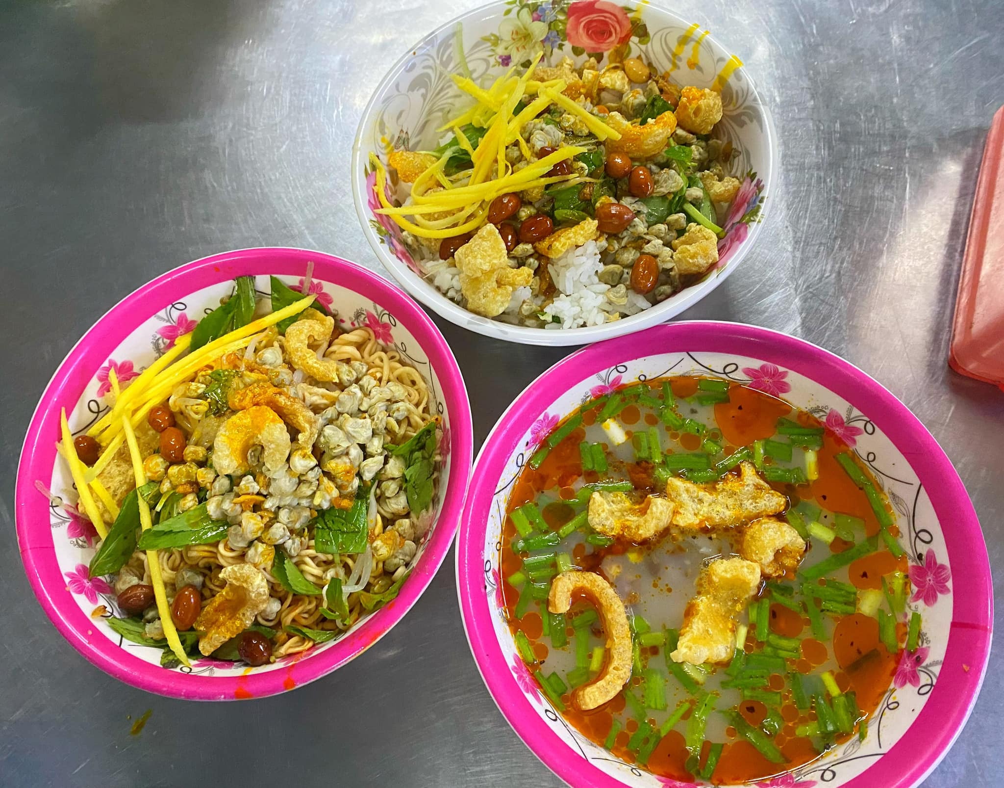Khám phá thiên đường ẩm thực Huế ngon - bổ - rẻ Khám phá thiên đường ẩm thực Huế ngon - bổ - rẻ