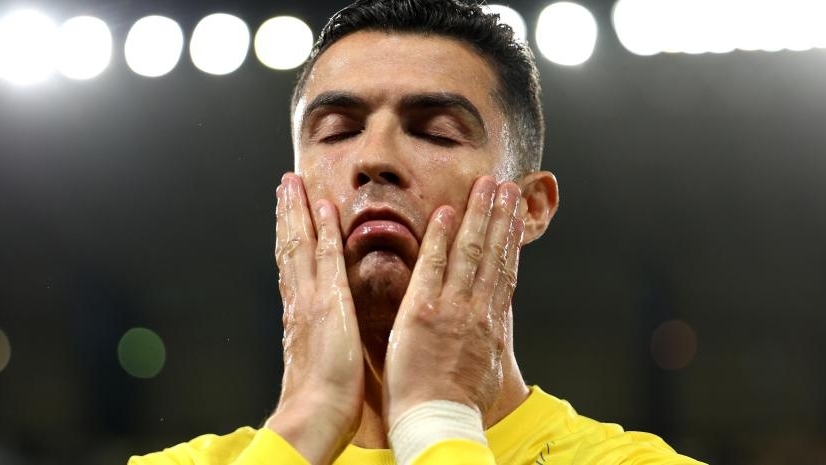Vết gợn sau phong độ hủy diệt của Ronaldo