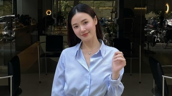 Midu ăn mặc xinh đẹp, trẻ trung sau khi lấy chồng