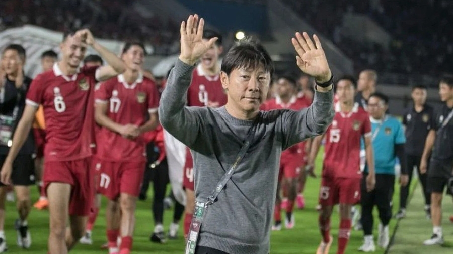 Lý do tuyển Indonesia sa thải HLV Shin Tae-yong