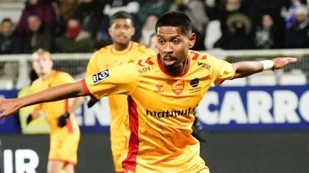 Chính thức có quốc tịch Việt Nam, Jason Quang Vinh sẽ ra sân ở Asian Cup?