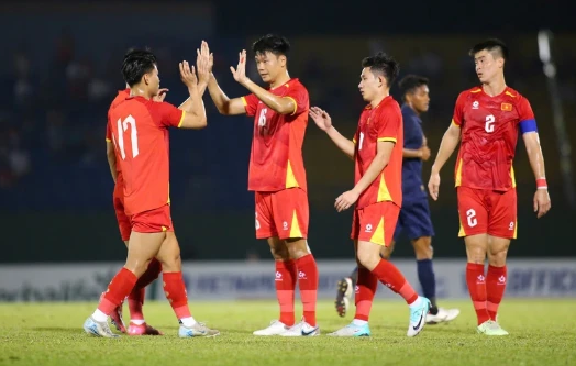 Tuyển Việt Nam so tài loạt đối thủ mạnh trong tháng 9