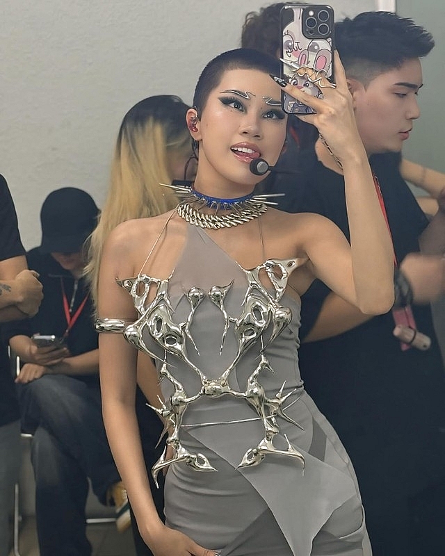 Rapper Pháo đăng trạng thái ẩn ý giữa ồn ào Ngọc Kem - ViruSs Rapper Pháo đăng trạng thái ẩn ý giữa ồn ào Ngọc Kem - ViruSs