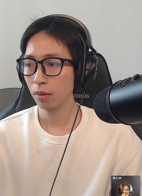 Rapper Pháo đăng trạng thái ẩn ý giữa ồn ào Ngọc Kem - ViruSs Rapper Pháo đăng trạng thái ẩn ý giữa ồn ào Ngọc Kem - ViruSs