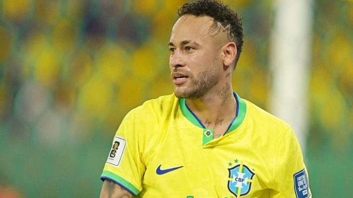 Huyền thoại Ronaldo cảnh báo Neymar nếu muốn thi đấu World Cup 2026
