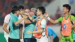 Thép Xanh Nam Định ngược dòng hạ Ninh Bình 3-2: Màn tái xuất đầy cảm xúc của HLV Vũ Hồng Việt