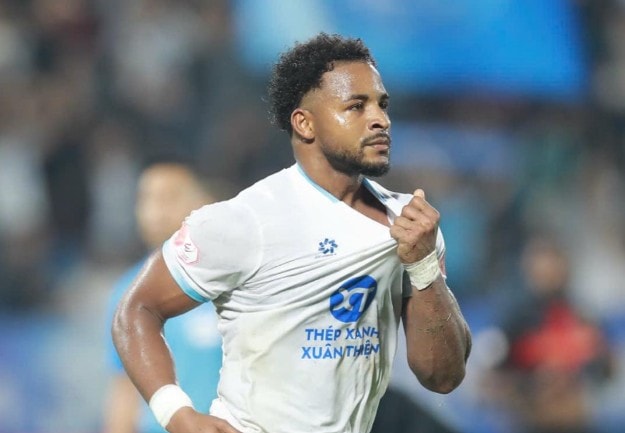 Thép Xanh Nam Định ngược dòng hạ Ninh Bình 3-2: Màn... Thép Xanh Nam Định ngược dòng hạ Ninh Bình 3-2: Màn...