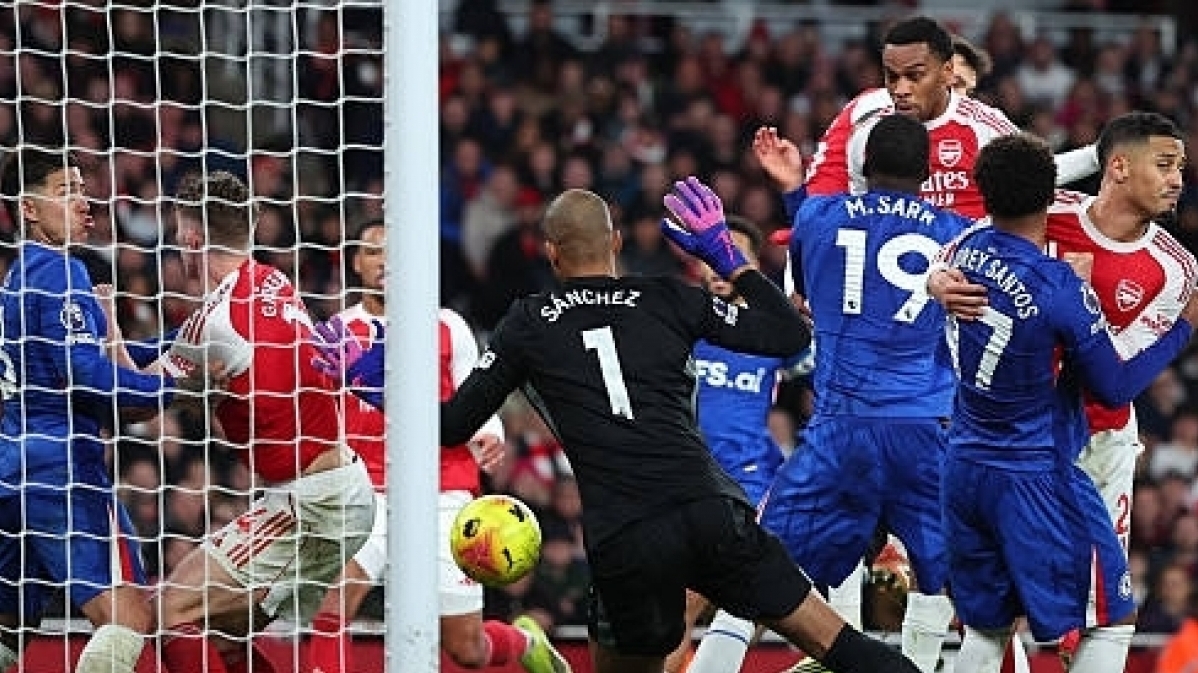 Arsenal cân bằng kỷ lục ghi bàn từ phạt góc ở Ngoại hạng Anh