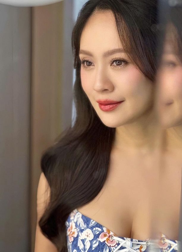 Top 4 'nữ thần mặt mộc' Vbiz, không son phấn vẫn khiến vạn người mê