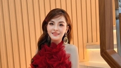 Nhan sắc gợi cảm của nữ ca sĩ Saka Trương Tuyền