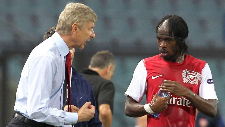 8 kiểu tóc gây sốc nhất lịch sử Ngoại hạng Anh