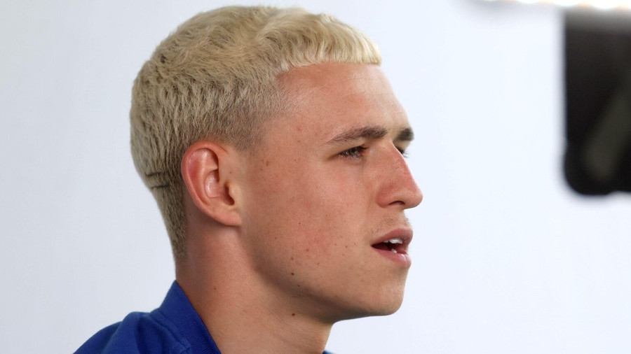 8 kiểu tóc gây sốc nhất lịch sử Ngoại hạng Anh