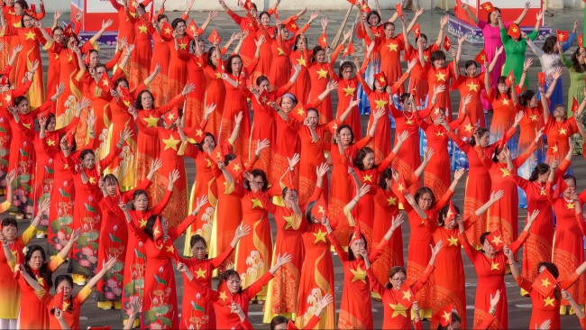 Những mùa hoa tháng ba