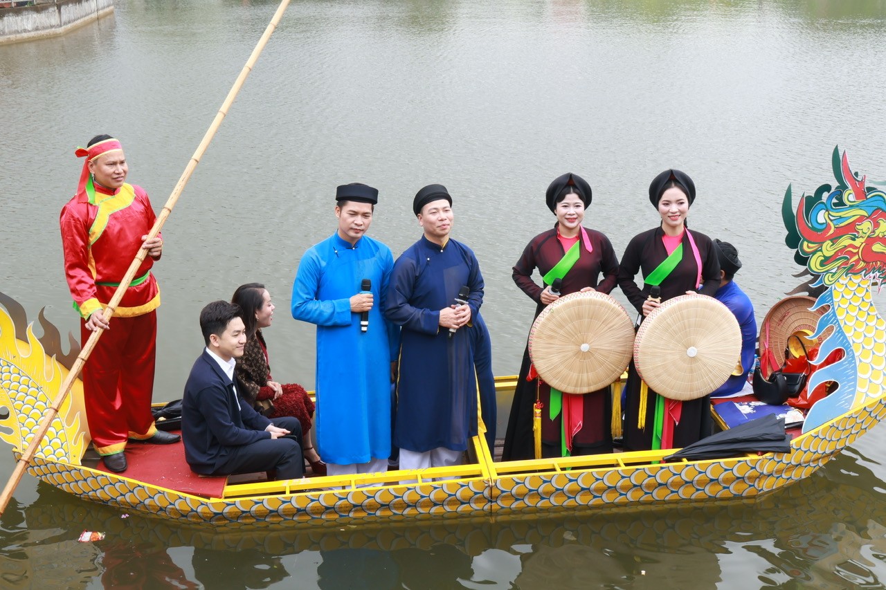 Rộn Ràng Tiếng Hát Quan Họ Giữa Lòng Kinh Bắc: Lễ Hội Chùa Kim Sơn – Làng Quả Cảm