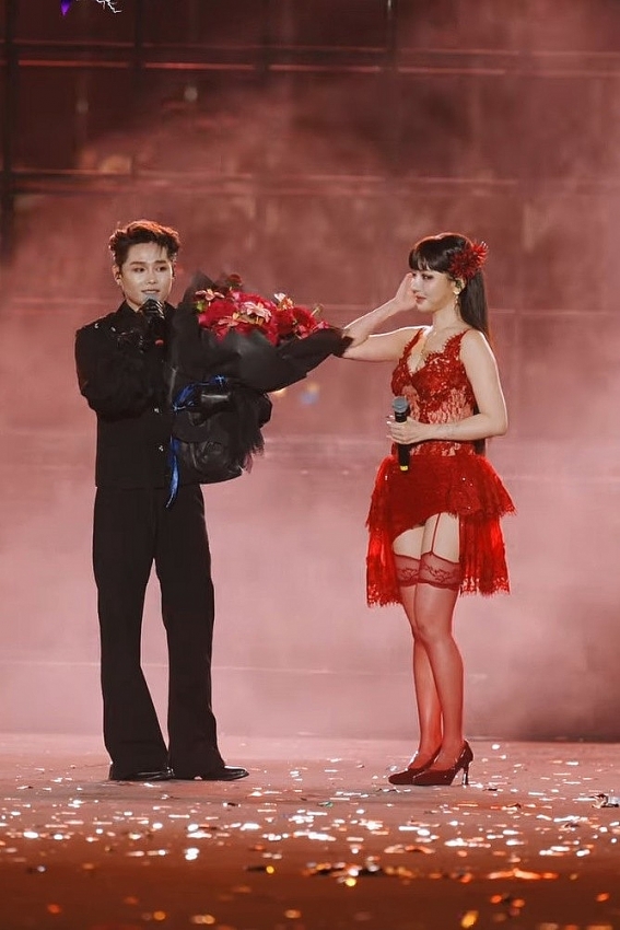 Khán giả 'hóng' Tăng Duy Tân – Bích Phương công khai hẹn hò