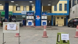 Hà Nội ghi nhận nhiều cửa hàng xăng dầu tạm dừng bán do nguồn cung hạn chế