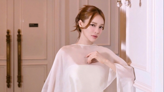 Nhã Phương vóc dáng thon gọn bất ngờ sau sinh con thứ ba