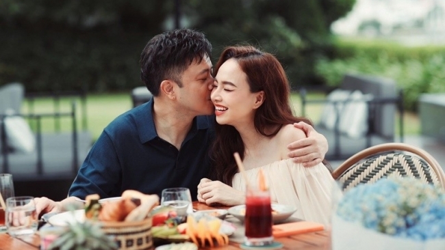 Hôn nhân ngọt ngào của Đinh Ngọc Diệp - Victor Vũ