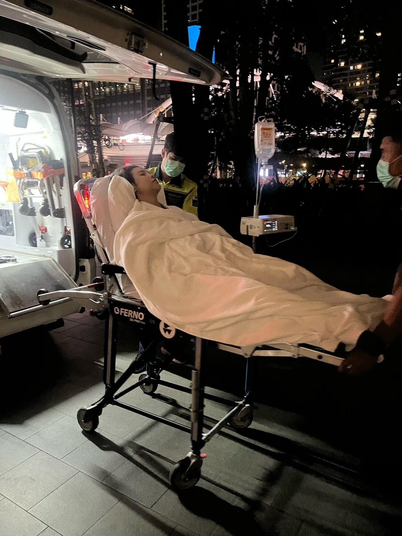 Ca sĩ Vũ Cát Tường nhập viện cấp cứu, lỡ hẹn concert Anh trai say hi tại Hà Nội