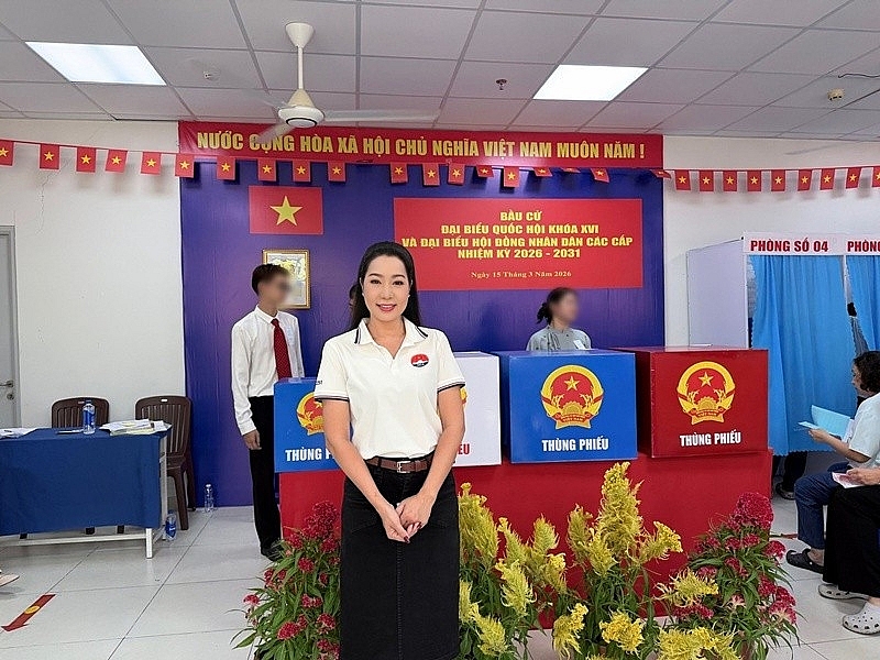 Sao Việt nô nức đi bầu cử, khoe khoảnh khắc khó quên Sao Việt nô nức đi bầu cử, khoe khoảnh khắc khó quên