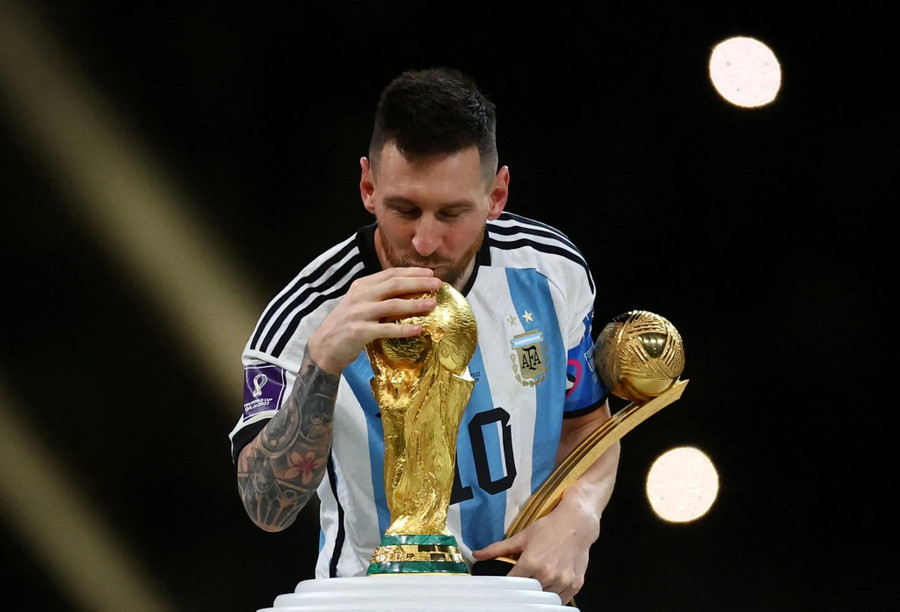 Messi bị tố "phá hỏng" đại chiến Argentina – Tây Ban Nha Messi bị tố "phá hỏng" đại chiến Argentina – Tây Ban Nha