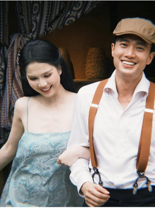 Quốc Trường thân mật Ngọc Trinh gây chú ý