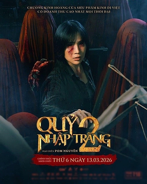 Khả Như biến hóa phong cách, ngày càng gợi cảm