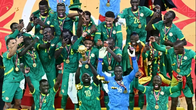 Cú ‘quay xe’ chưa từng có tiền lệ ở chung kết Cúp bóng đá châu Phi