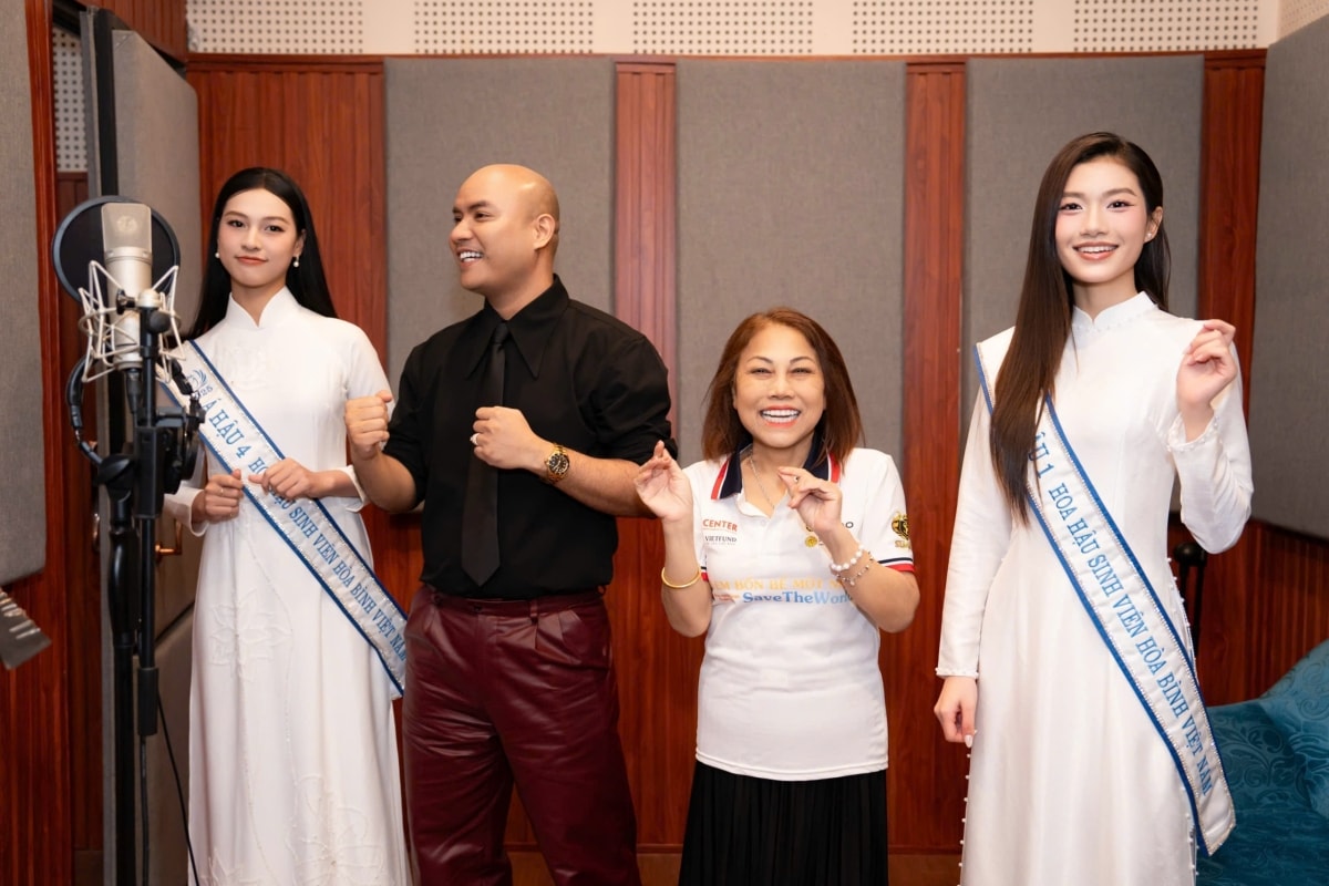 Ca sĩ Siu Black tái xuất rạng rỡ trên sân khấu sau 3 tháng điều trị chạy thận