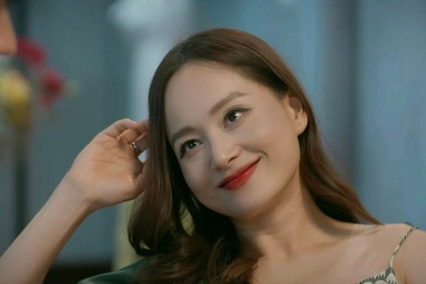 Lý do Lan Phương được ví von "tắc kè hoa" màn ảnh Việt