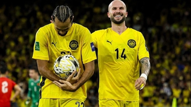 Malaysia bị FIFA loại khỏi Asian Cup 2027 sau bê bối gian lận trong trận thắng Việt Nam