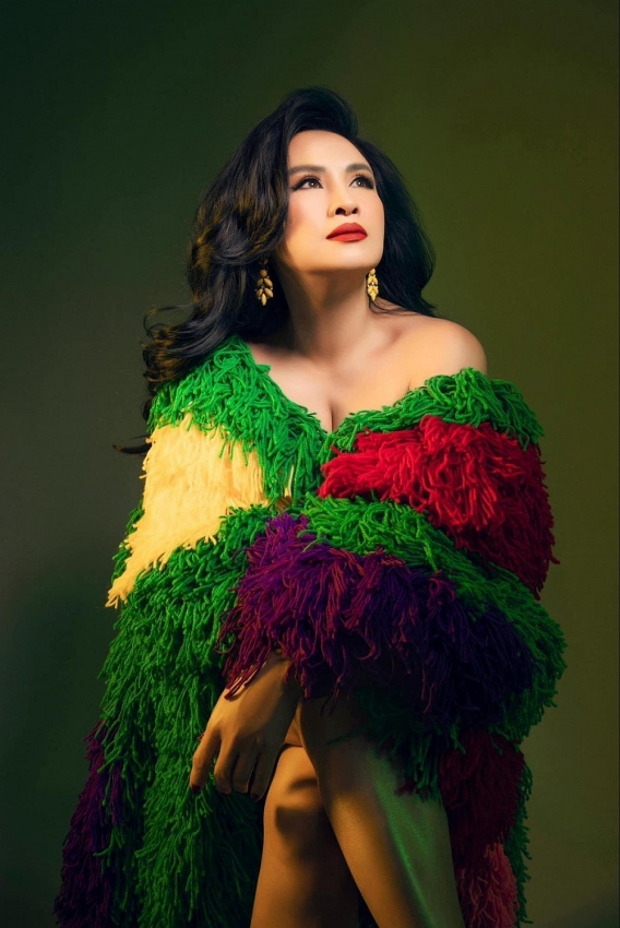 'Người đàn bà hát' Thanh Lam nhan sắc quên thời gian ở tuổi ngoài 50 'Người đàn bà hát' Thanh Lam nhan sắc quên thời gian ở tuổi ngoài 50