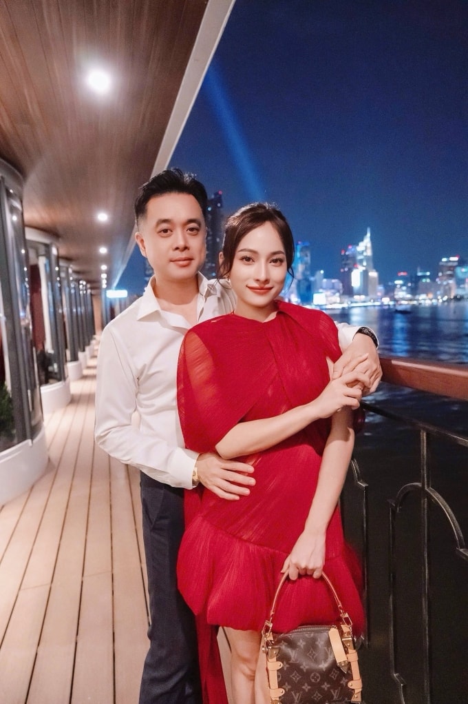 Nhạc sĩ Dương Khắc Linh và Sara Lưu chuẩn bị đón cặp song sinh thứ hai