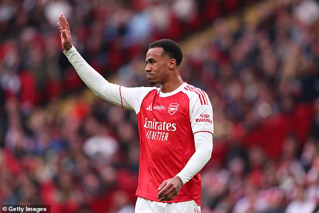 6 ngôi sao Arsenal phải rút khỏi tuyển quốc gia