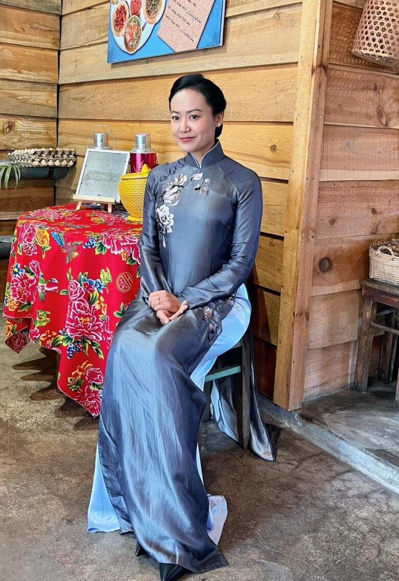 Hồng Ánh và Hứa Vĩ Văn: Tình bạn hơn 30 năm và hành trình thành nghệ sĩ lão làng Vbiz