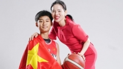 Con trai ca sĩ Lệ Quyên đại diện Việt Nam tại sự kiện quốc tế