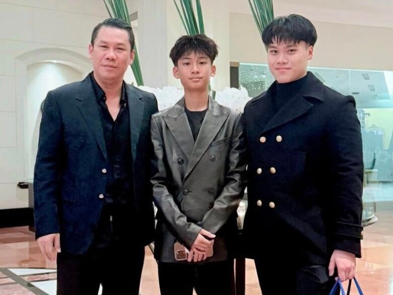 Con trai ca sĩ Lệ Quyên đại diện Việt Nam tại sự kiện quốc tế