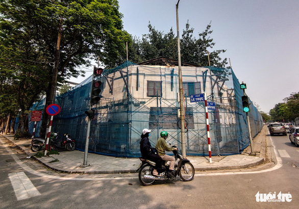 Bí thư Hà Nội chỉ đạo tạm dừng phá dỡ 'tòa nhà Pháp cổ 4 mặt tiền' ở quận Ba Đình để kiểm tra