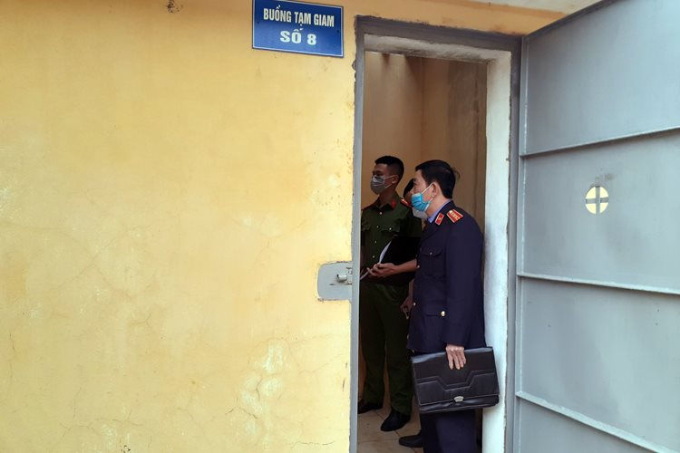 Thái Bình: Người đang bị tạm giữ treo cổ tự sát