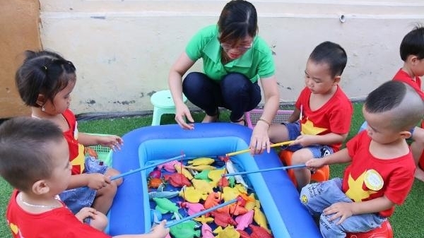 Trẻ mầm non ở Hà Nội trở lại trường học trực tiếp từ ngày 13/4