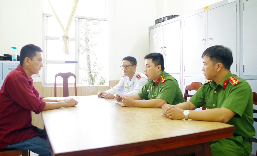 Phạt chủ tàu bỏ rơi đoàn khách giữa đường vì không vào vườn trái cây ở Cần Thơ