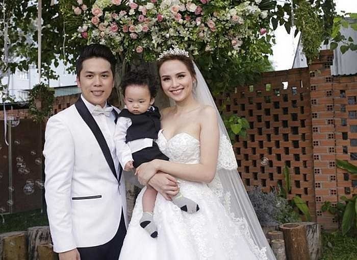 Hoa hậu Diễm Hương gây 'choáng' khi khuyên nên chúc mừng các cặp đôi ly hôn